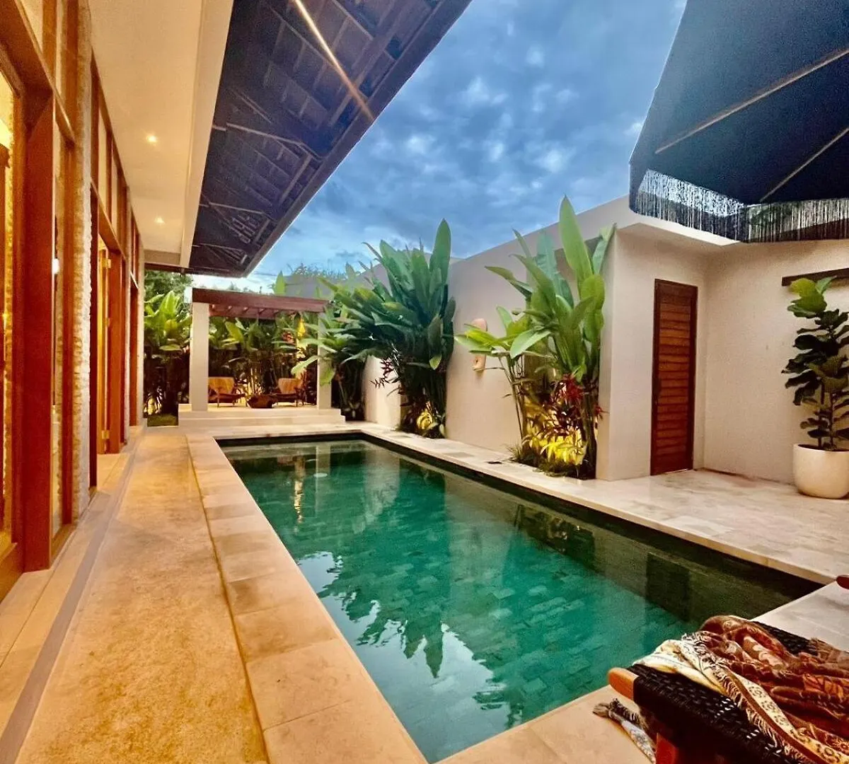 2 Bedroom Villa Near Seminyak Beach
