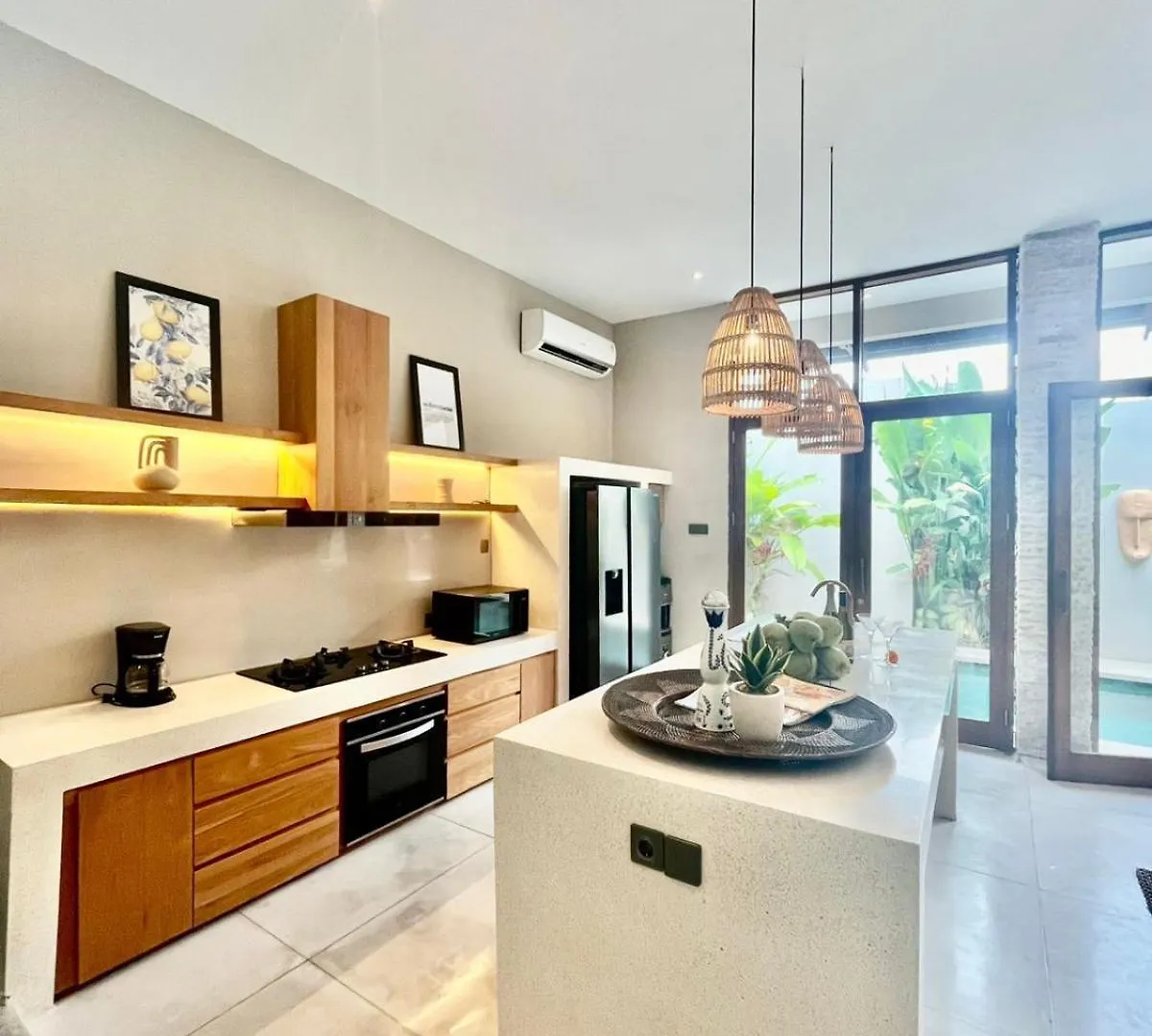 2 Bedroom Villa Near Seminyak Beach